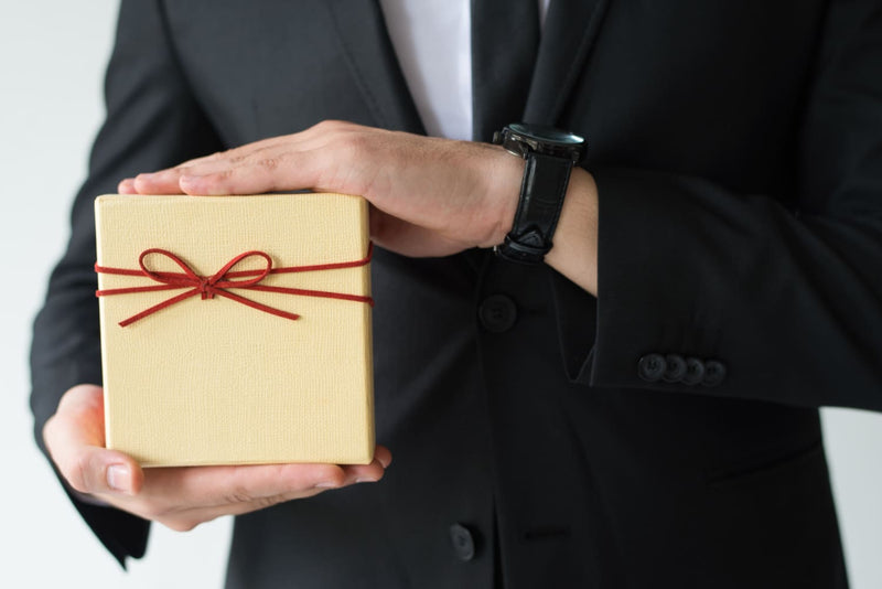 6 Corporate Gift Ideas For Clients: Ways to Leave a Lasting Impression - Beehive Chocolate & Gift Malaysia