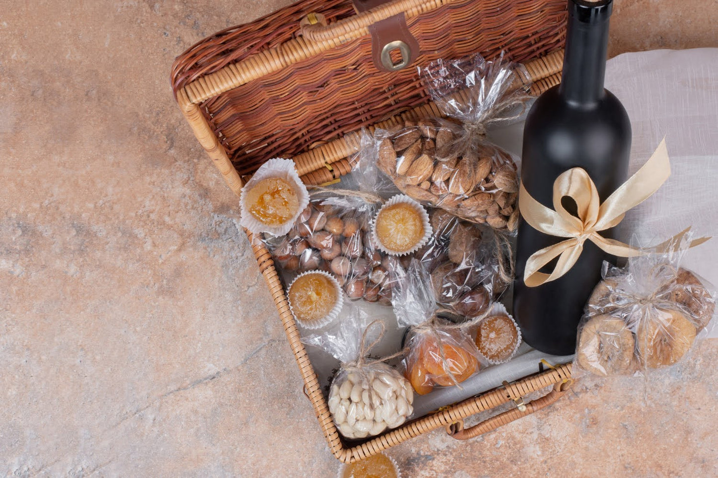 2026 Food Gift Trends: The Must-Have Snacks as Corporate Gifts